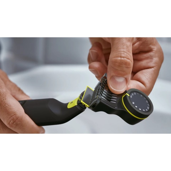 Philips OneBlade Pro 360 QP6542/15 Viso e corpo