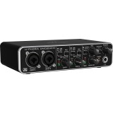 Behringer UMC204HD accessorio musicale