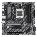 GIGABYTE B850M D3HP Scheda madre - AMD Ryzen 9000 Series CPUs 5+2+2 Phases Digital VRM fino a 8200MHz DDR5 (OC) 1xPCIe 5.0 + 1xP