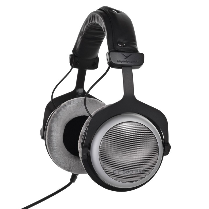 BeyerdynamicDT 880 PRO - cuffie da studio semiaperte 250 ?