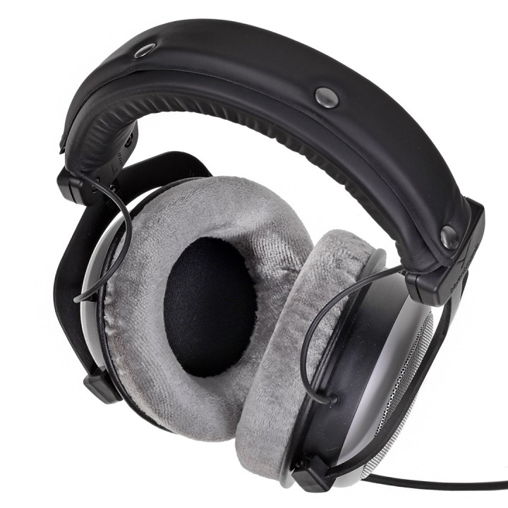 BeyerdynamicDT 880 PRO - cuffie da studio semiaperte 250 ?