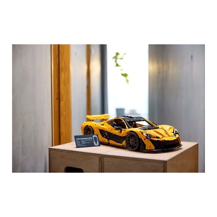 LEGO TECHNIC 42172 McLaren P1
