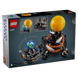 LEGO TECHNIC 42179 Pianeta Terra e Luna in orbita