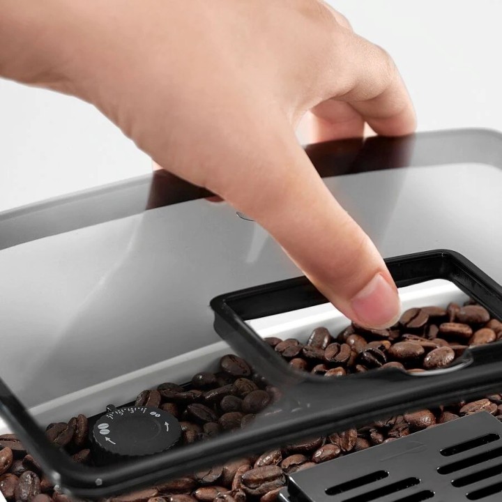 DELONGHI MAGNIFICA S macchina per caffè espresso ECAM21.117.W