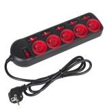 Maclean MCE204 prolunghe elettriche 1.5 m 5 AC prese Indoor nero rosso