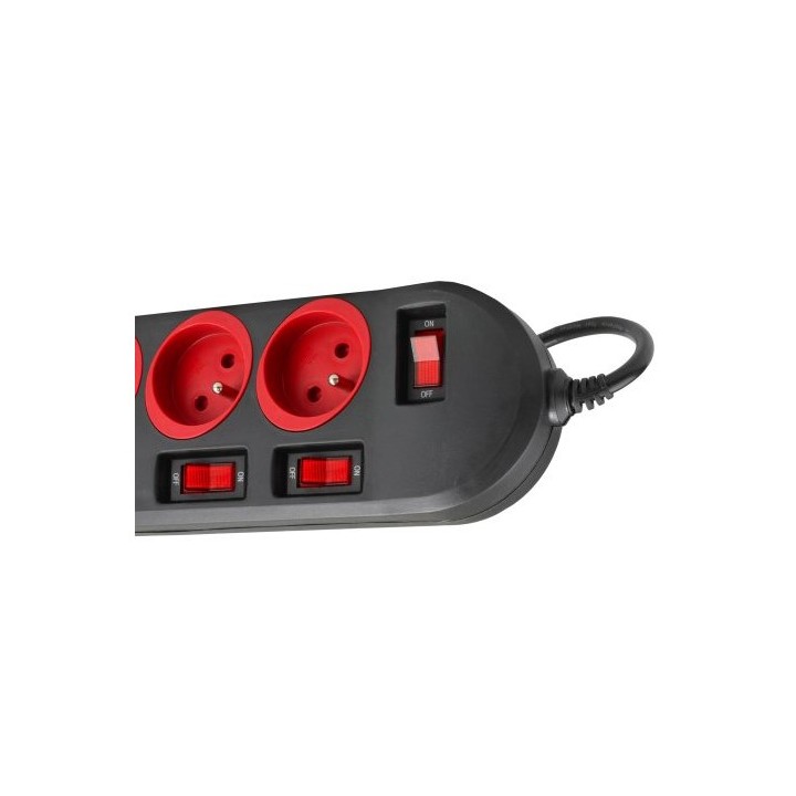 Maclean MCE204 prolunghe elettriche 1.5 m 5 AC prese Indoor nero rosso