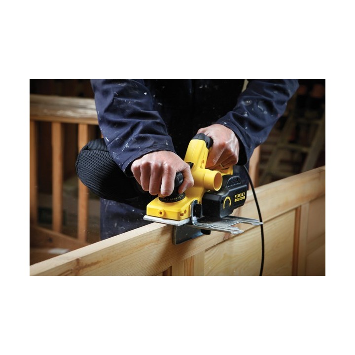 PLANER 750W FME630K STANLEY