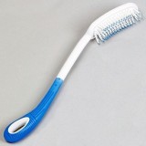 Spazzola capelli con manico lungo