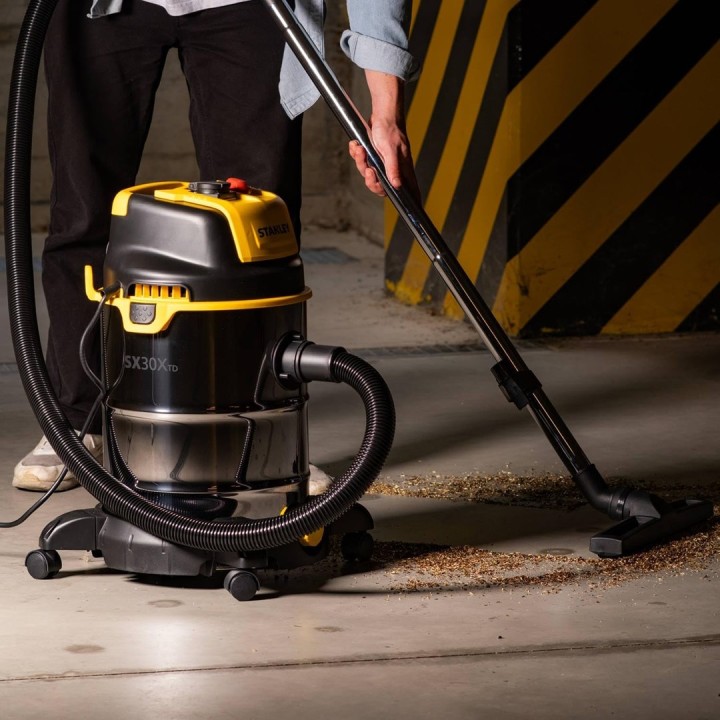 Aspirapolvere STANLEY SXVC30XTDE nero acciaio inox giallo 1600 W