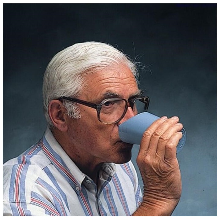 Tazza con ritaglio
