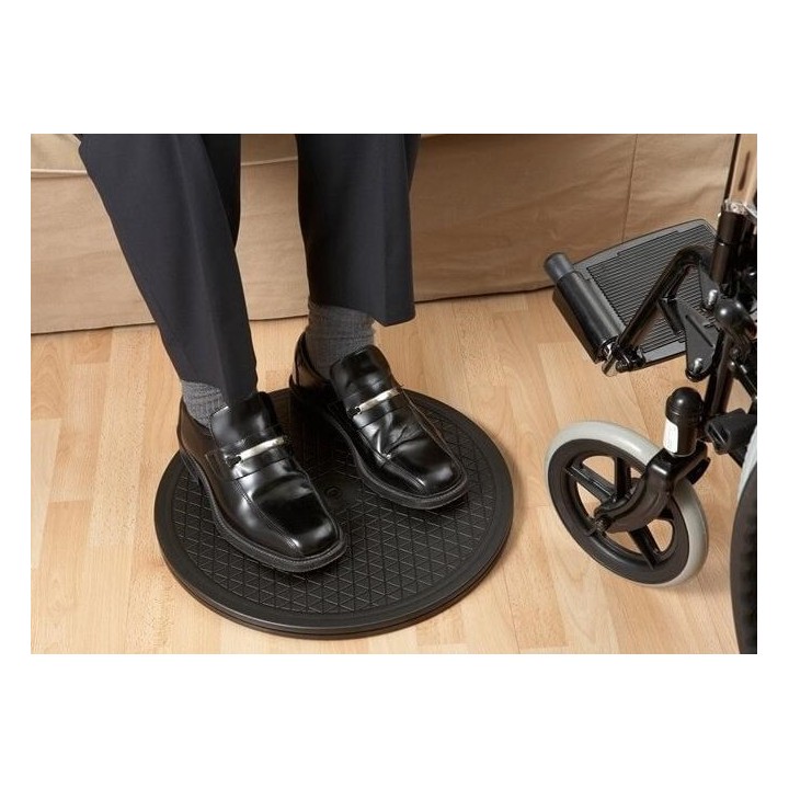 Girevole per il trasferimento di una persona disabile