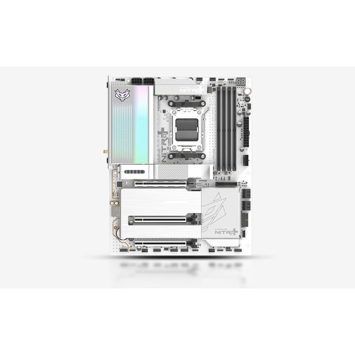 SAPPHIRE NITRO+ X870EA PHANTOMLINK P.E Scheda madre