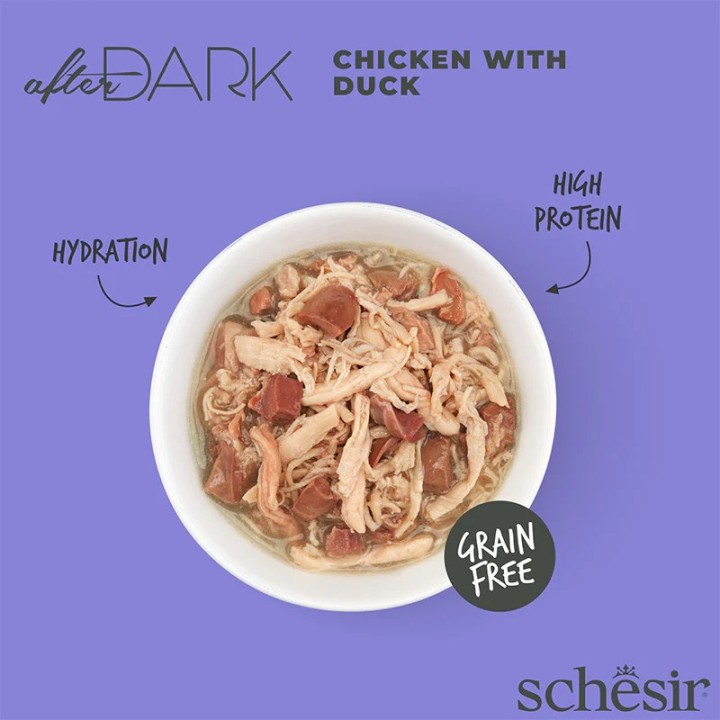 SCHESIR After Dark Filetto di pollo con anatra in brodo - cibo umido per gatti - 80g