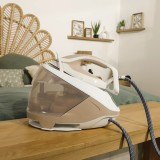 Tefal Pro Express Eco GV9E22E0 stazione stirapiega 2200 W 1.8 L Durilium AirGlide Autoclean beige bianco