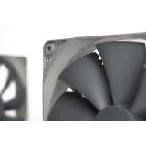 Noctua NF-P14S REDUX-1500 PWM Sistema raffreddamento computer Ventola case per PC 14 cm Grigio