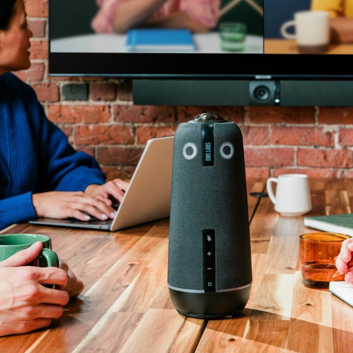 Owl Labs Meeting Owl 4+ 360-Degree 4K telecamera per videoconferenza intelligente con microfono e altoparlante (messa a fuoco au