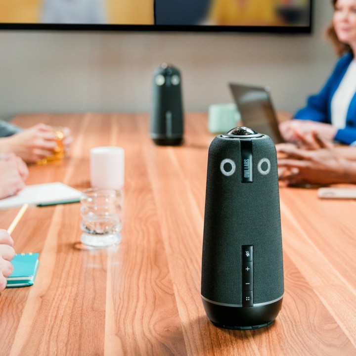 Owl Labs Meeting Owl 4+ 360-Degree 4K telecamera per videoconferenza intelligente con microfono e altoparlante (messa a fuoco au