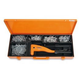 Beta 1741/C5 Rivettatrice 1741 con assortimento di 700 rivetti in alluminio 017410035