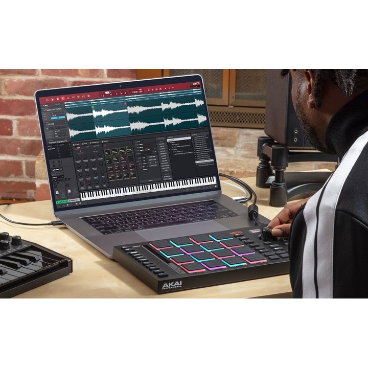 AKAI MPC Studio II Stazione di produzione musicale campionatore MIDI USB nero