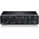 Behringer UMC202HD interfaccia audio per registrazione