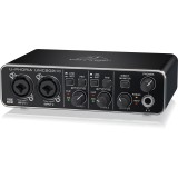 Behringer UMC202HD interfaccia audio per registrazione