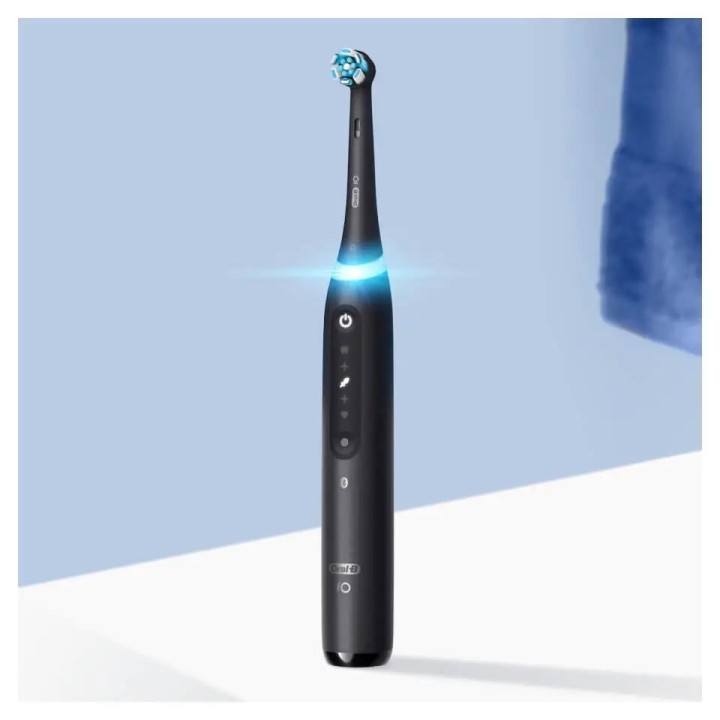 Oral-B iO Series 5 Adult Spazzolino vibrante Nero