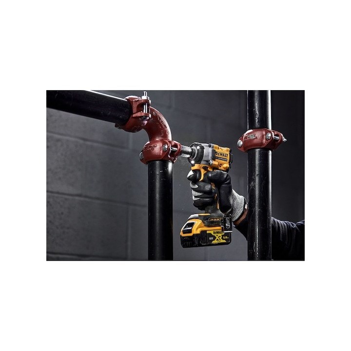 DeWALT DCF922P2T-QW Avvitatore ad urto 2500 RPM 610 N·m