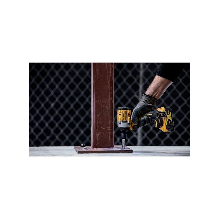 DeWALT DCF922P2T-QW Avvitatore ad urto 2500 RPM 610 N·m
