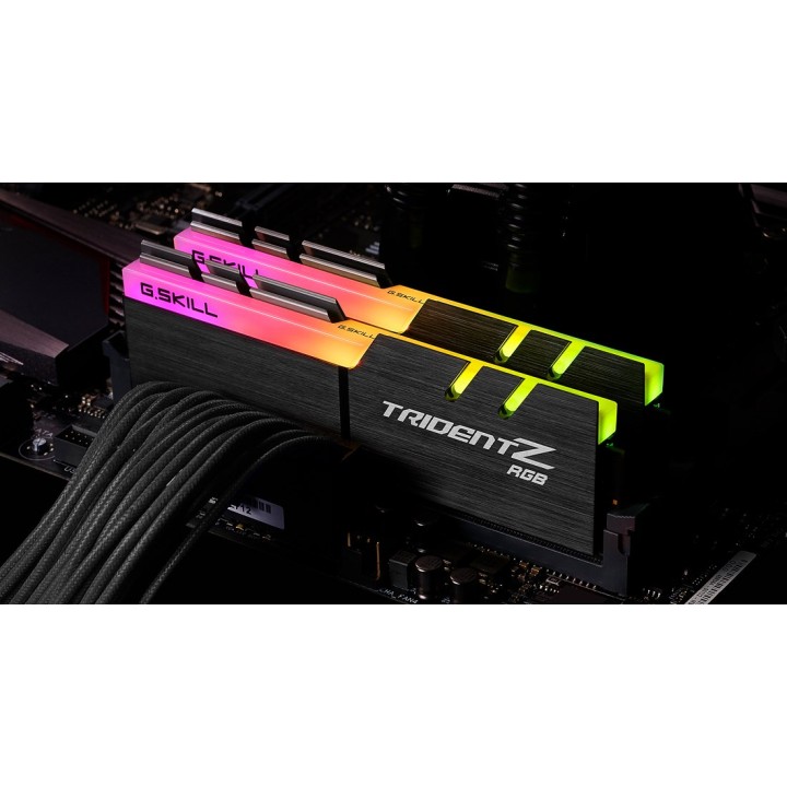G.Skill Trident Z RGB F4-3600C16D-16GTZRC modulo di memoria 16 GB 2 x 8 GB DDR4 3600 MHz